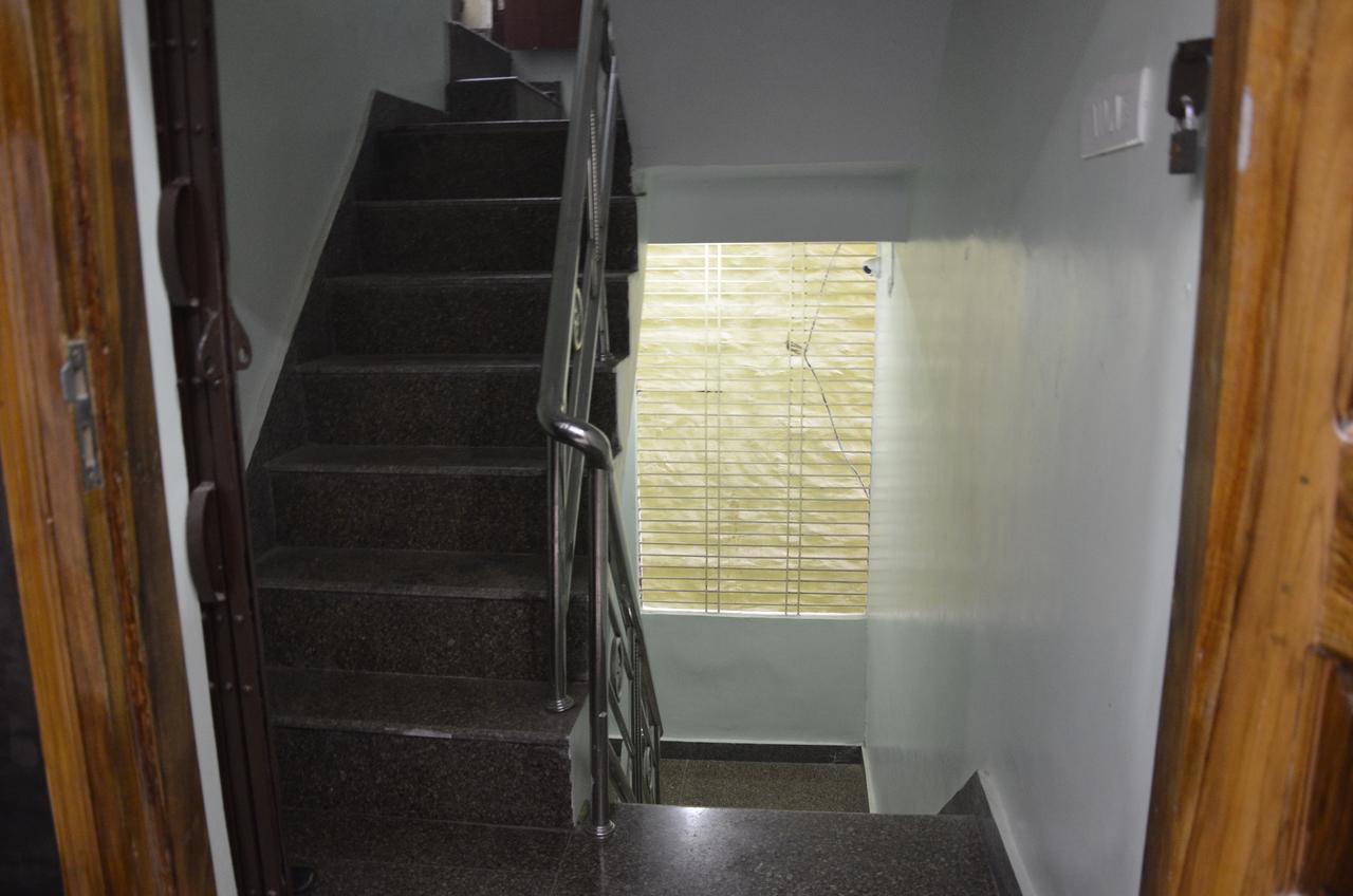 Oyo 7622 Varanasi Stays Exterior photo